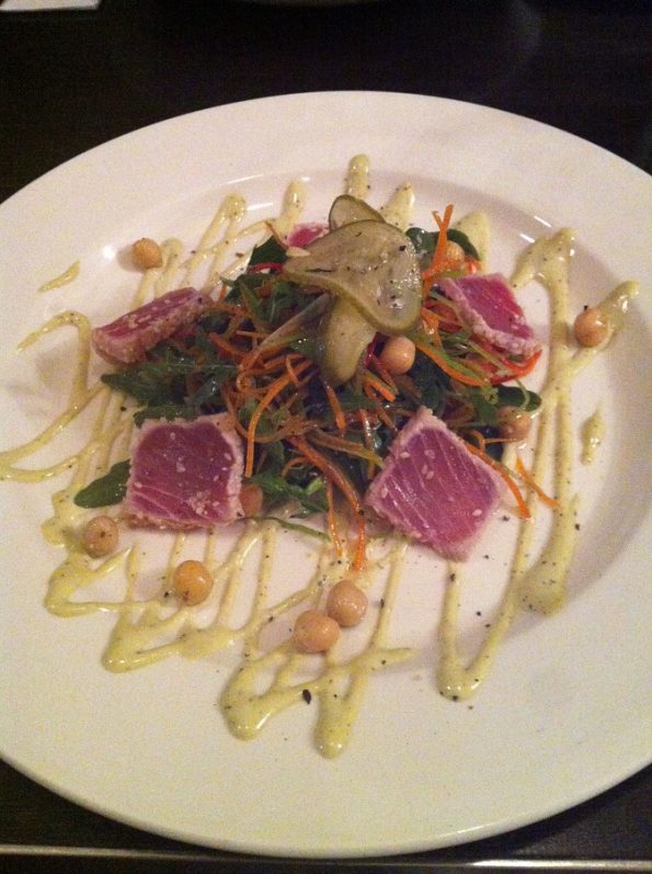 Tuna sashimi salad