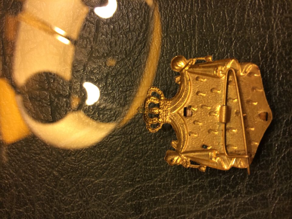 Spanish small antique brooch
