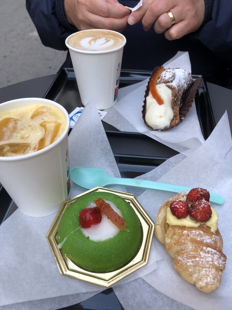 Palermo's Canoli